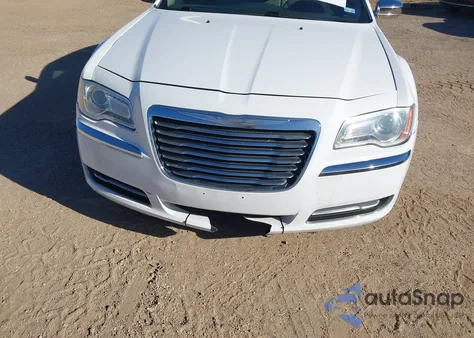 2013 Chrysler 300 Motown from USA, damaged, VIN 2C3CCAAG9DH577637